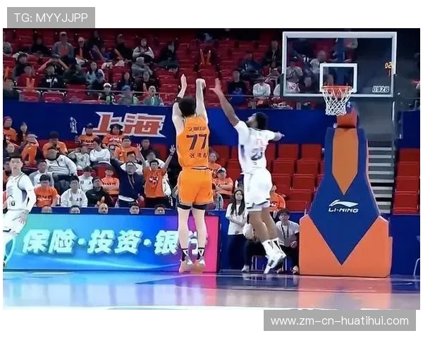 上海久事迎来六连胜，李根与王哲林默契配合